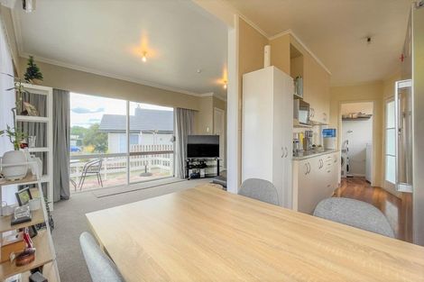 Photo of property in 5 Oxford Street, Tirau, 3410