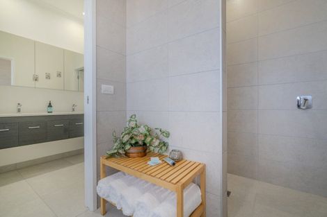 Photo of property in 3 Roseberry Place, Whitianga, 3510