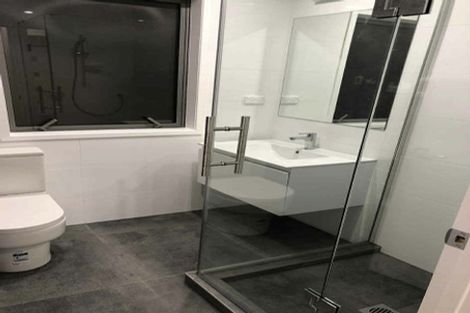 Photo of property in 48a Normanton Street, Glenfield, Auckland, 0629