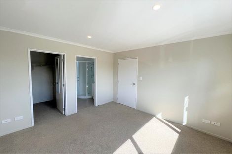 Photo of property in 11a Mangos Place, Pakuranga, Auckland, 2010