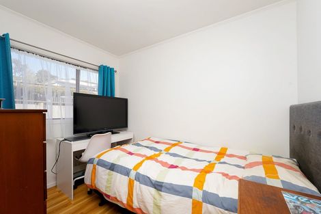 Photo of property in 1/19 Pine Avenue, Henderson, Auckland, 0612