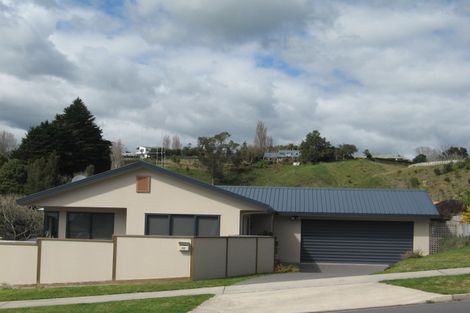 Photo of property in 88 Osprey Drive, Welcome Bay, Tauranga, 3112