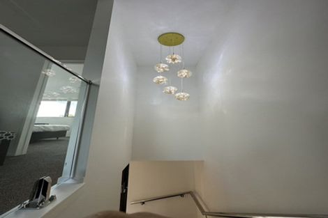 Photo of property in 4/3 Harris Road, Mount Wellington, Auckland, 1051