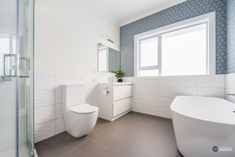 Photo of property in 17 Ropata Crescent, Boulcott, Lower Hutt, 5010