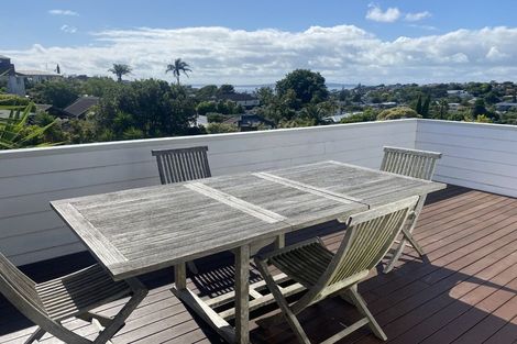 Photo of property in 1/30 Jellicoe Road, Murrays Bay, Auckland, 0630