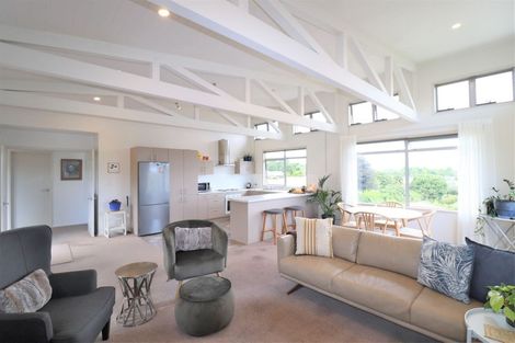 Photo of property in 8 Mckenna Lane, Omokoroa, 3114