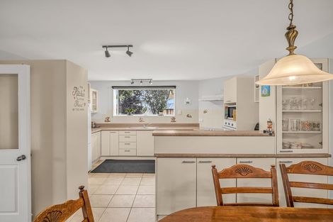 Photo of property in 14 Clifford Place, Amberley, 7410