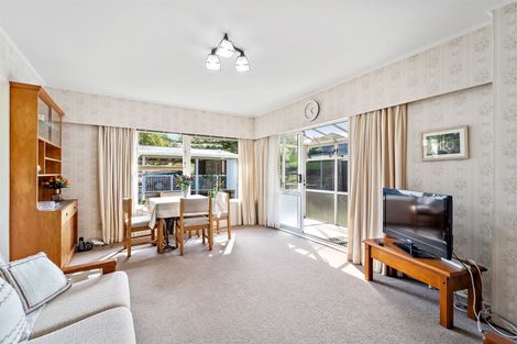 Photo of property in 1/66 Bentley Avenue, Glenfield, Auckland, 0629