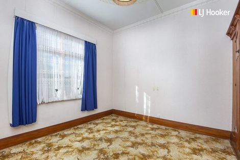 Photo of property in 105 Macandrew Road, South Dunedin, Dunedin, 9012