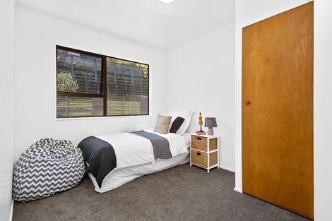 Photo of property in 49a Albatross Close, Whitby, Porirua, 5024