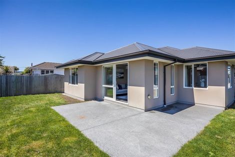 Photo of property in 5 Cossar Street, Burwood, Christchurch, 8083