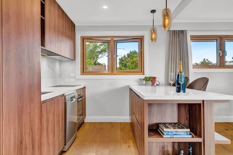 Photo of property in 3/29 Paritai Drive, Orakei, Auckland, 1071