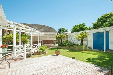 Photo of property in 24 Ludlam Crescent, Woburn, Lower Hutt, 5010