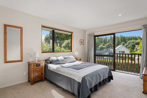 Photo of property in 8 Larch Place, Wanaka, 9305