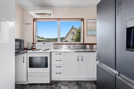 Photo of property in 4 Gadd Place, Whakatane, 3120