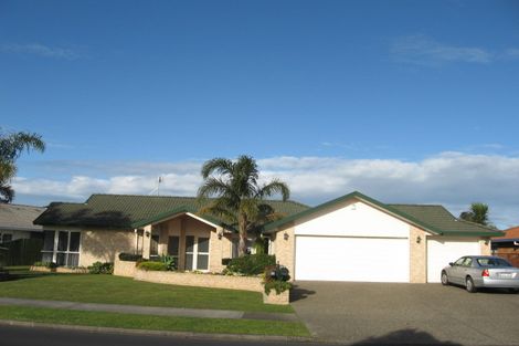 Photo of property in 69 Tington Avenue, Wattle Downs, Auckland, 2103