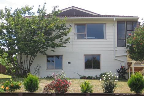 Photo of property in 25 Wyoming Avenue, Murrays Bay, Auckland, 0630