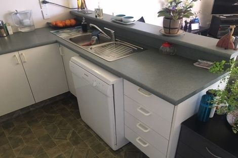 Photo of property in 11a Deloraine Street, Somerfield, Christchurch, 8024