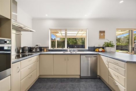 Photo of property in 17a Trigg Road, Huapai, Kumeu, 0810