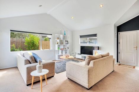 Photo of property in 4/372 Whangaparaoa Road, Stanmore Bay, Whangaparaoa, 0932