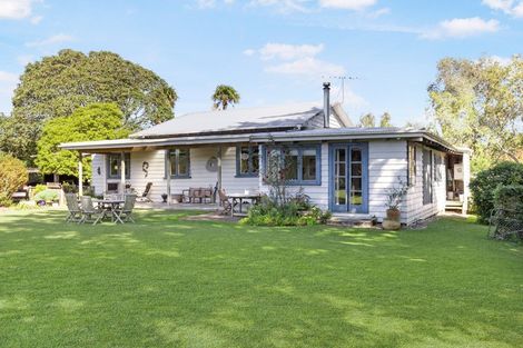 Photo of property in 130 Kimpton Road, Brookby, Manurewa, 2576