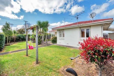 Photo of property in 1/5 Cameron Street, Papakura, 2110