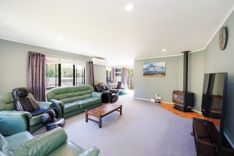 Photo of property in 68 Clifton Terrace, Fitzherbert, Palmerston North, 4410