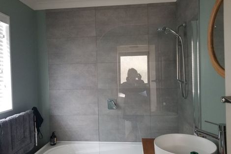 Photo of property in 25a Wallath Road, Westown, New Plymouth, 4310