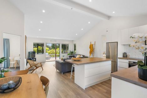 Photo of property in 13 Given Grove, Pauanui, Hikuai, 3579