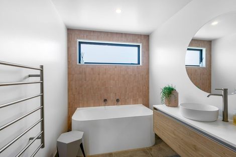 Photo of property in 12 Timara Crescent, Marshland, Christchurch, 8083