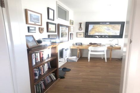 Photo of property in 379 Muritai Road, Eastbourne, Lower Hutt, 5013