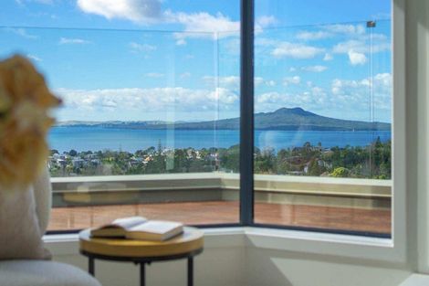 Photo of property in 41 Aberdeen Road, Castor Bay, Auckland, 0620