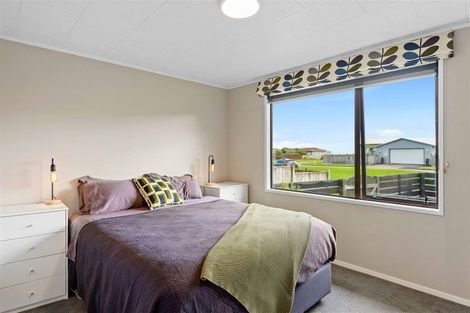 Photo of property in 9a Scott Avenue, Otaki Beach, Otaki, 5512