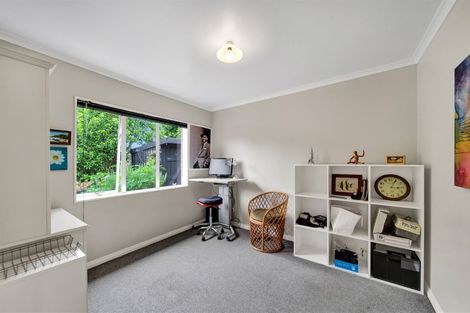 Photo of property in 12b Frank Frethey Place, Highlands Park, New Plymouth, 4312