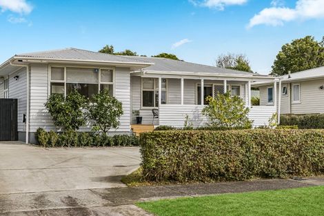 Photo of property in 6 Esmeralda Avenue, Avondale, Auckland, 1026