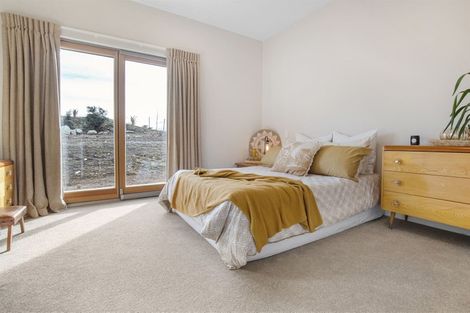 Photo of property in 12 Miharo Lane, Queensberry, Cromwell, 9383