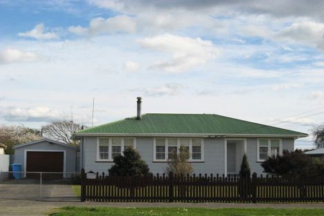 Photo of property in 28 Stout Street, Shannon, 4821