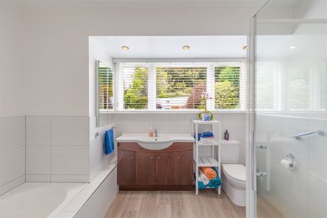 Photo of property in 40 Wai-iti Terrace, Burnside, Christchurch, 8052