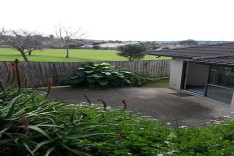 Photo of property in 33a Bronzewing Terrace, Unsworth Heights, Auckland, 0632