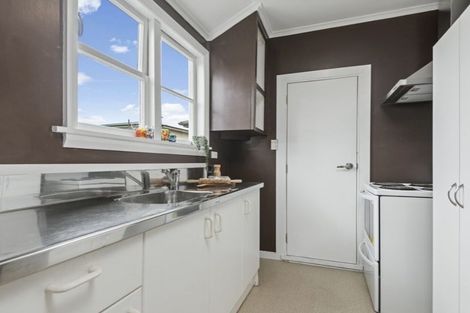 Photo of property in 351a Tremaine Avenue, Takaro, Palmerston North, 4412