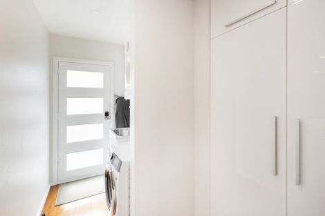 Photo of property in 17 Newbridge Place, Ilam, Christchurch, 8041