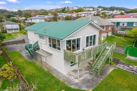 Photo of property in 22 Ernest Street, Ranui, Porirua, 5024