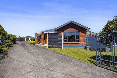 Photo of property in 36 Camberwell Road, Hawera, 4610