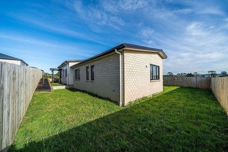 Photo of property in 18 Otohikawa Avenue, Glenbrook, 2681