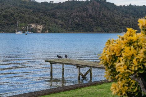 Photo of property in 96 Albert Street, Whitianga, 3510