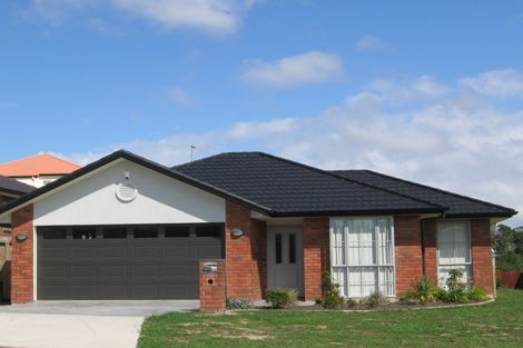 Photo of property in 36 Nimstedt Avenue, Oteha, Auckland, 0632