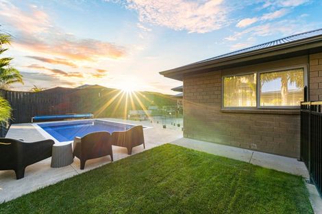 Photo of property in 14 Will Street, Huapai, Kumeu, 0810