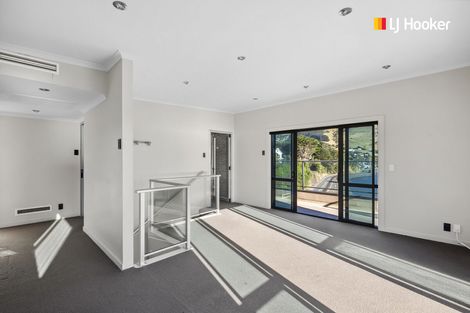 Photo of property in 4 Bewley Avenue, Macandrew Bay, Dunedin, 9014