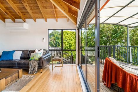 Photo of property in 118 Stanmore Bay Road, Stanmore Bay, Whangaparaoa, 0932