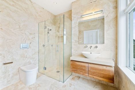 Photo of property in 8 Central Terrace, Kelburn, Wellington, 6012